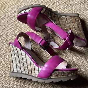 Bronx hot pink platforms